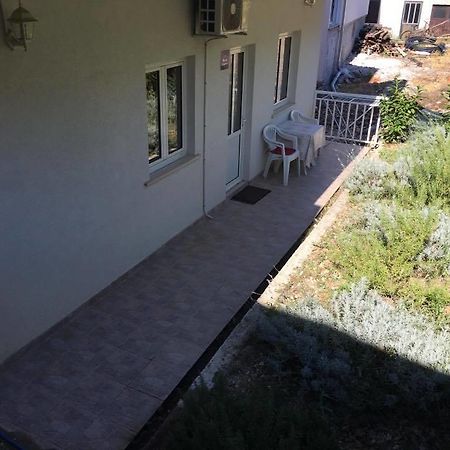 Apartment Villa Nikola 布拉采 外观 照片